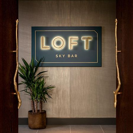 Hilton Woking Hotell Exteriör bild